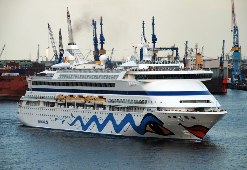 C/S AIDAaura (2003)