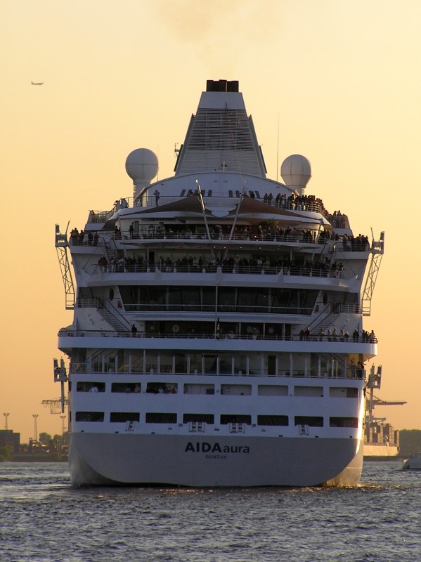 M/S AIDAaura (2003)