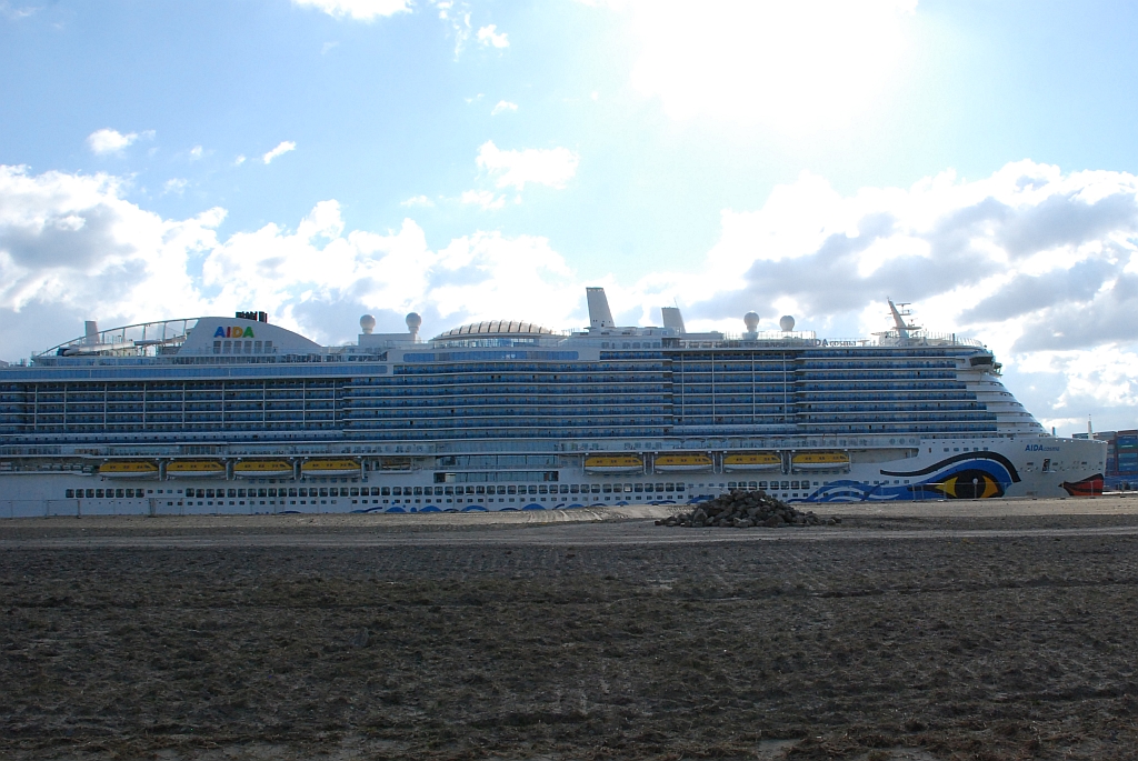 M/S AIDAcosma (2021)