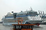 C/S AIDAluna (2009) & M/S ALTENWERDER (1997)