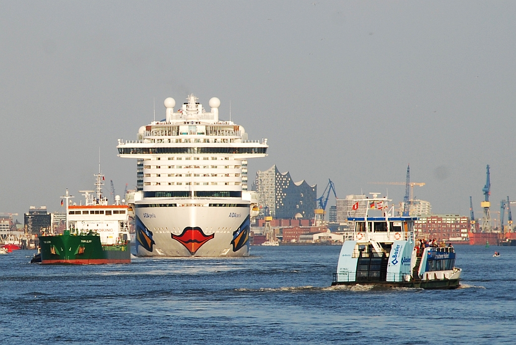 M/S MSC ORCHESTRA (2007) & M/S ST. PAULI (1997) 