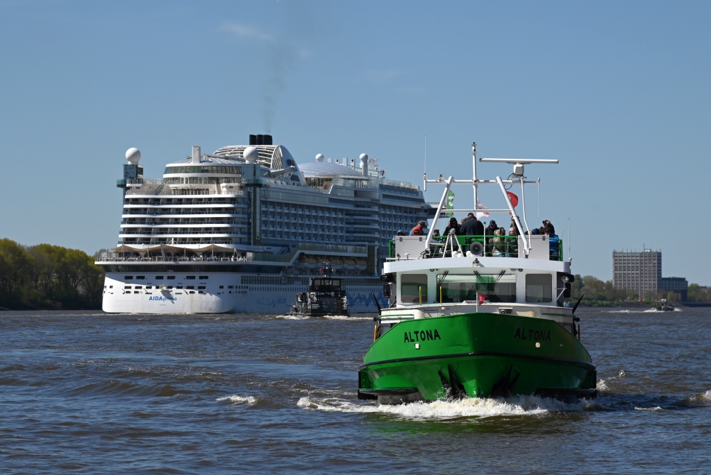 M/S AIDAprima (2016); M/S HARMONIE (2001) & M/S ALTONA (1989)