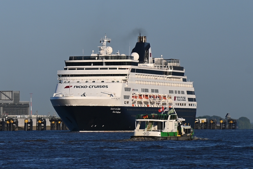 M/S VASCO DA GAMA (1993) & M/S ALTONA (1989)
