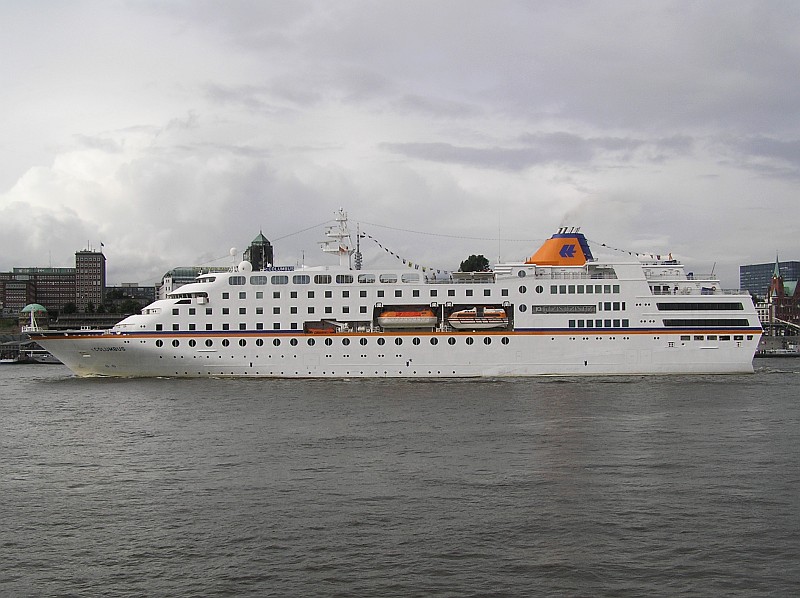 M/S c. Columbus (1997) -  by Ingo Josten