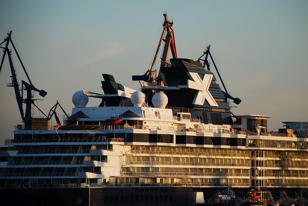 GTS CELEBRITY CONSTELLATION (2002) 