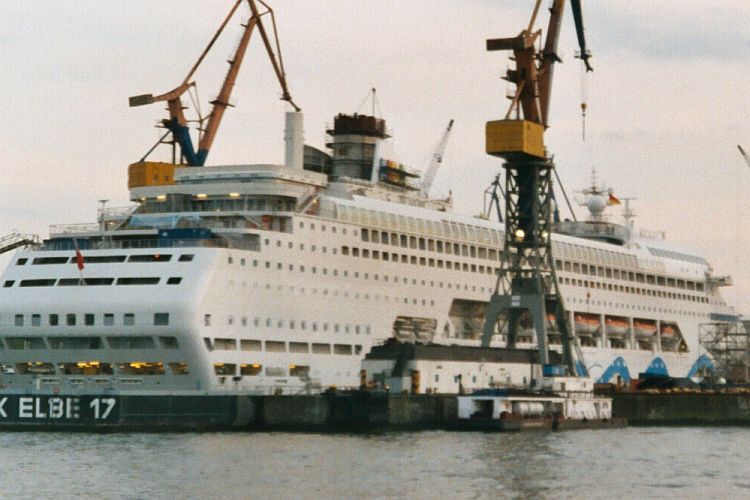 M/S AIDAblu (1990)