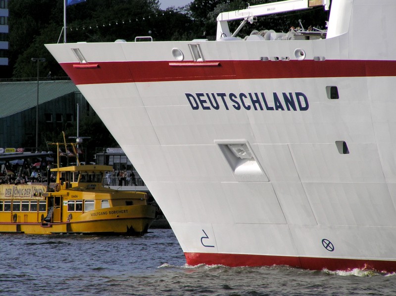 M/S Deutschland (1998)
