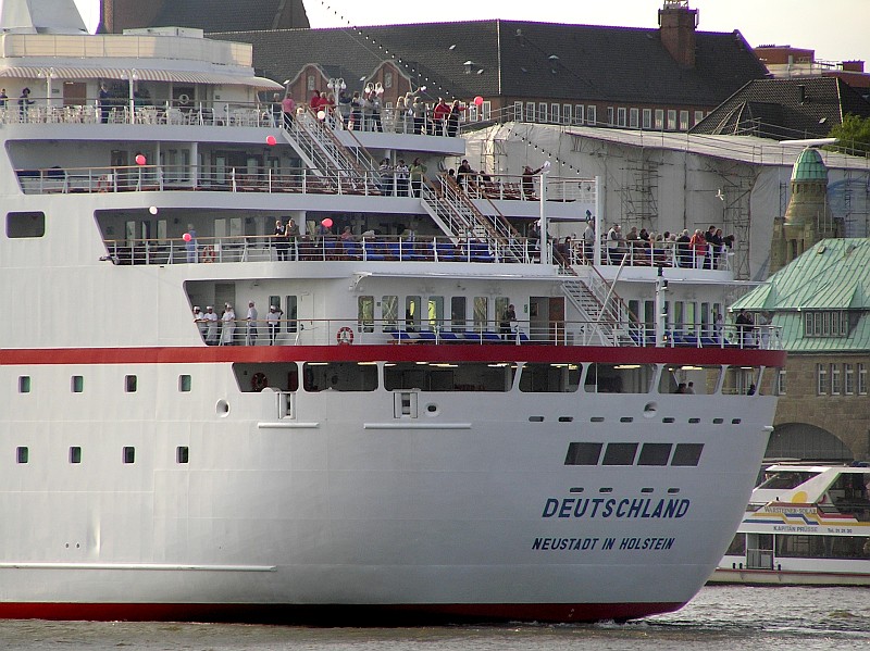 M/S Deutschland (1998)