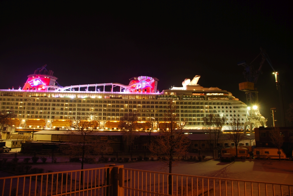 M/S DISNEY DREAM (2010)