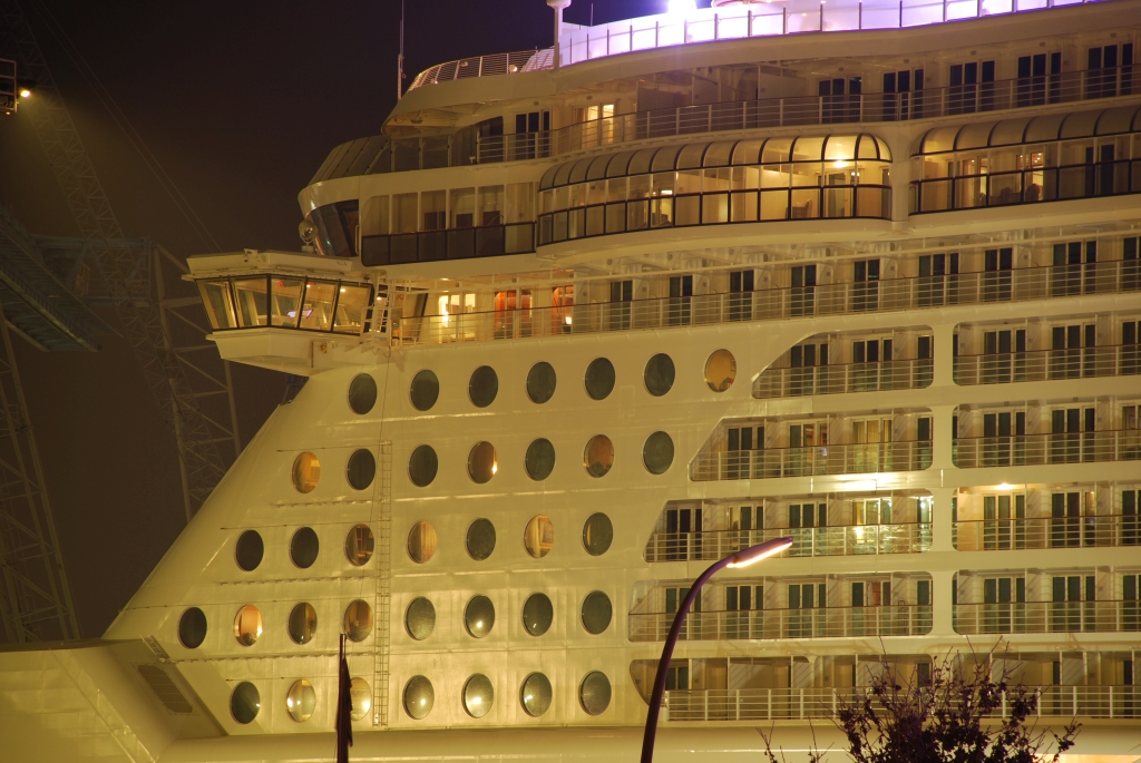 M/S DISNEY DREAM (2010)