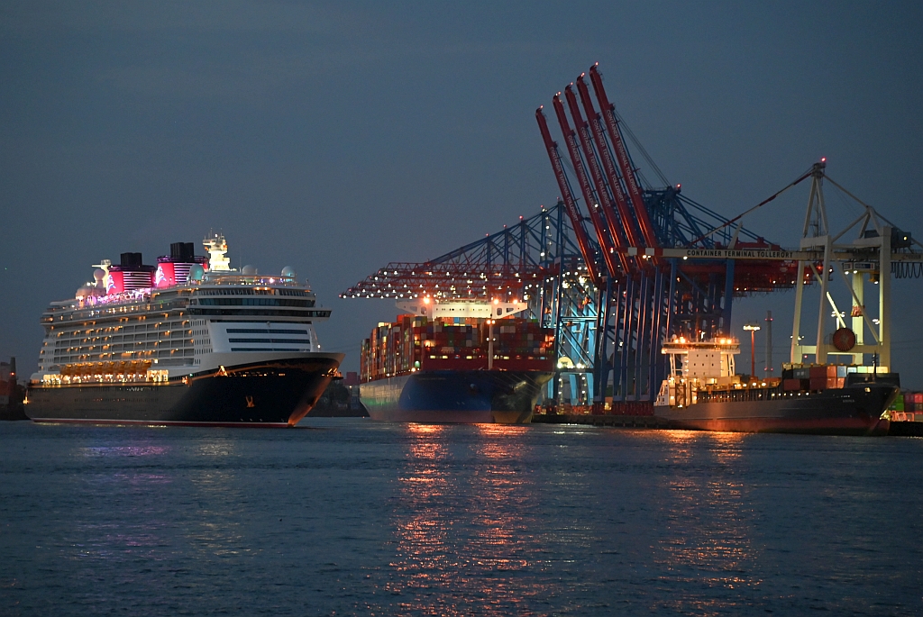 M/S DISNEY DREAM (2010)