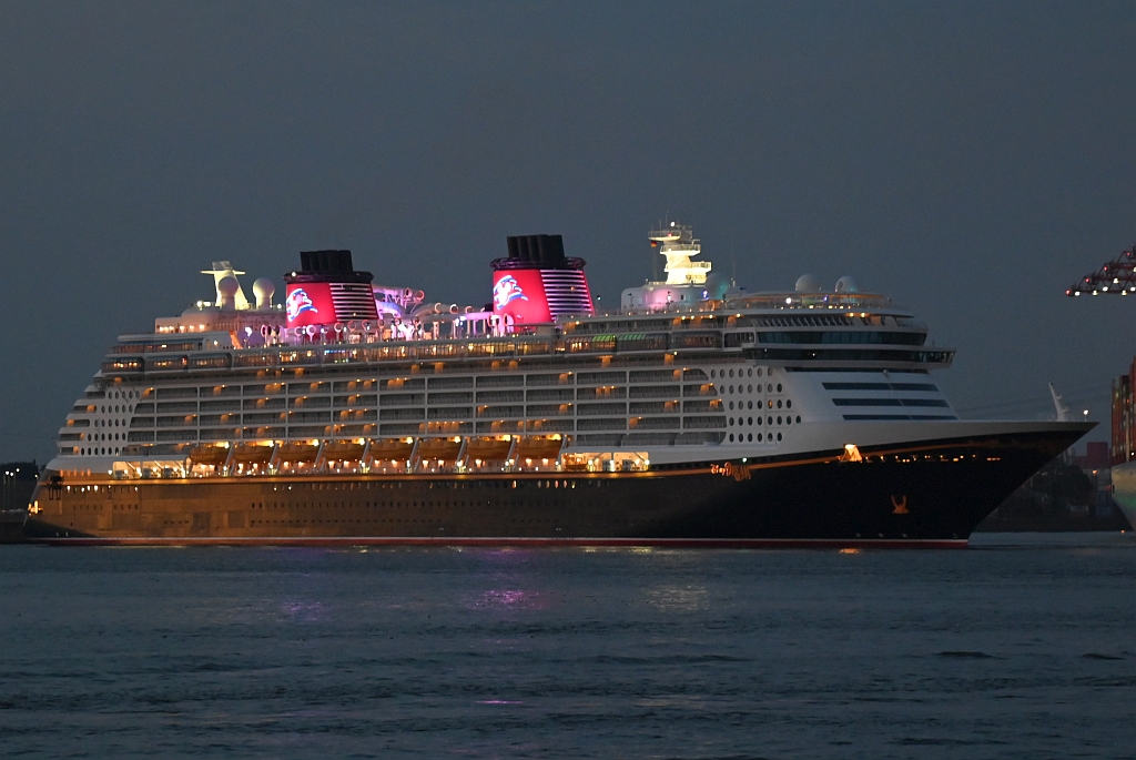 M/S DISNEY DREAM (2010)