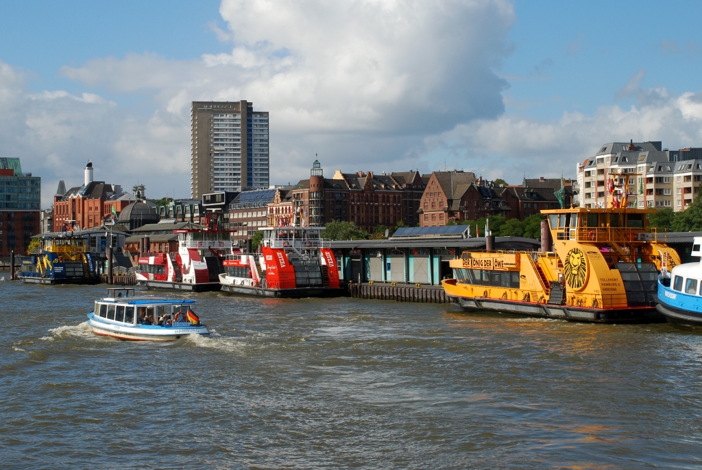 M/S �VELG�NNE (2006); M/S TOLLERORT (2006); M/S BLANKENESE (1990); M/S KIRCHDORF (1962) & M/S NEUENFELDE (1989)