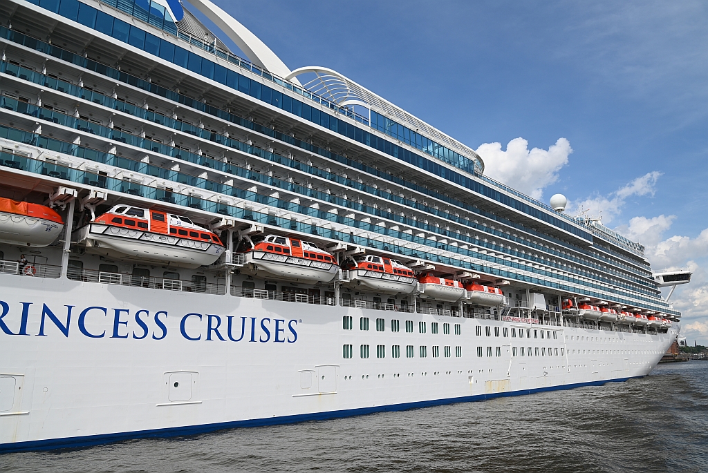 M/S EMERALD PRINCESS (2007)