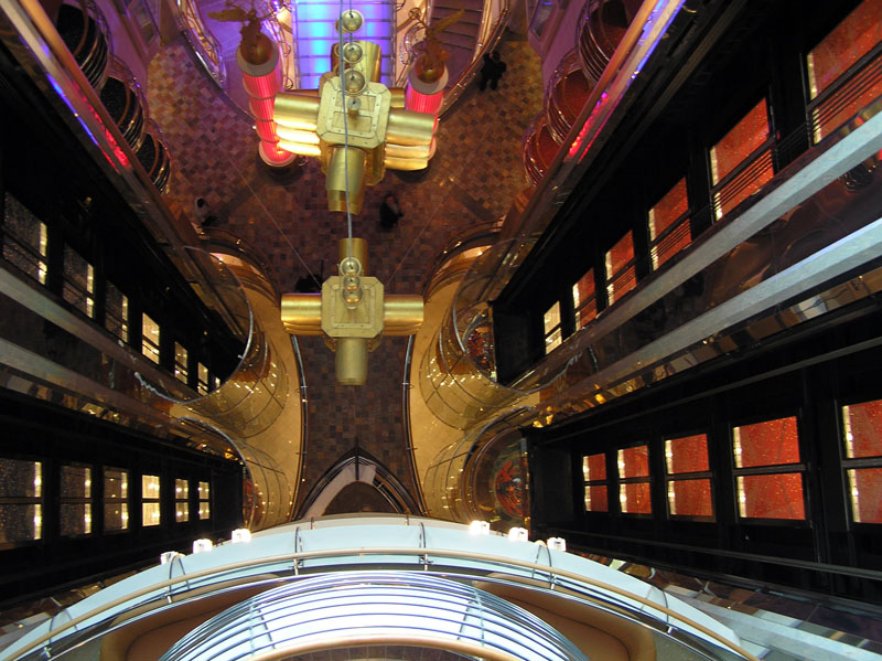 Atrium - M/S Freedom Of The Seas (2006) -  by Ingo Josten