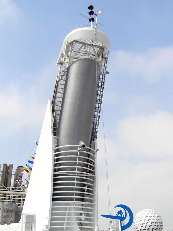 Schornstein - M/S Freedom Of The Seas (2006) -  by Ingo Josten