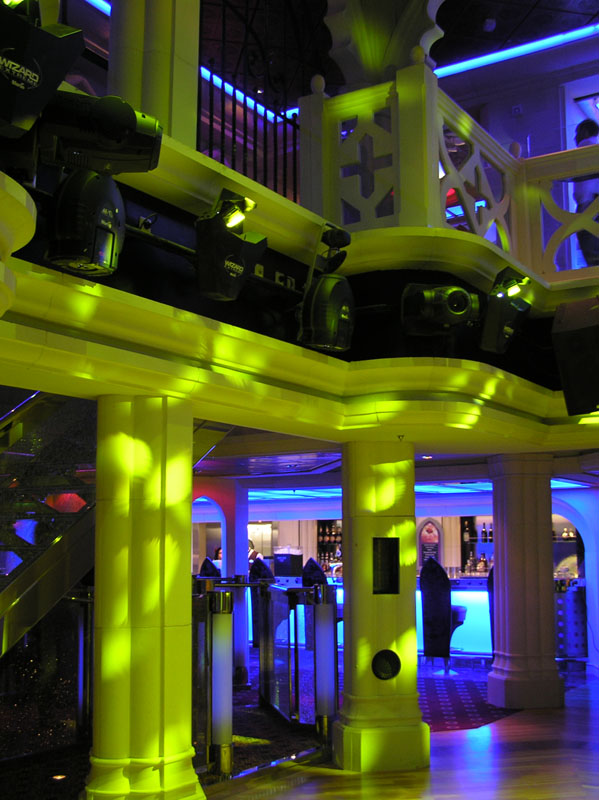 Nachtclub 'The Crypt' - M/S Freedom Of The Seas (2006) -  by Ingo Josten