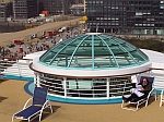 Dach des Whirlpools auf der Steuerbordseite - M/S Freedom Of The Seas (2006)