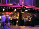 Pizzeria 'Sorento’s' auf der 'Royal Promenade' - M/S Freedom Of The Seas (2006)
