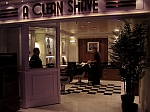 Barbier 'A Clean Shave' auf der 'Royal Promenade' - M/S Freedom Of The Seas (2006)