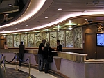 Rezeption auf der 'Royal Promenade' - M/S Freedom Of The Seas (2006)