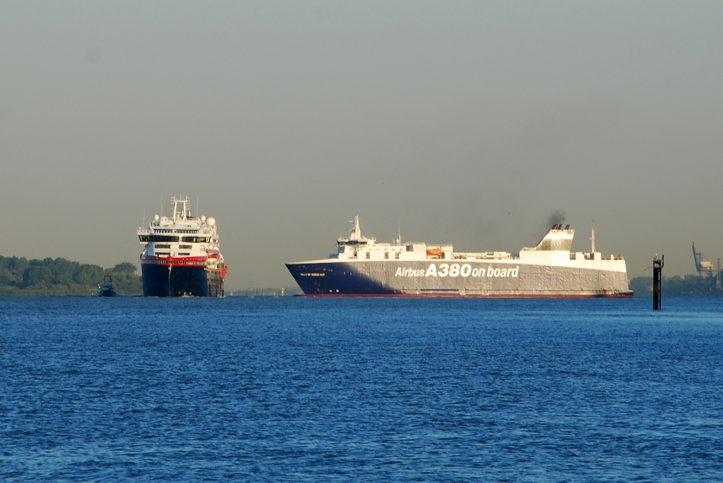 M/S FRIDJTOF NANSEN (2019) & M/S VILLE DE BORDEAUX (2004)