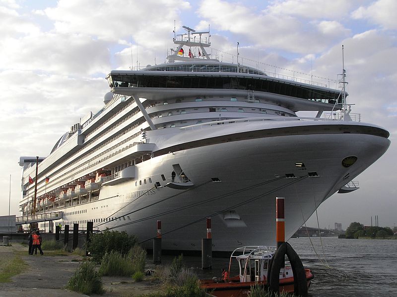 M/S Golden Princess (2001)