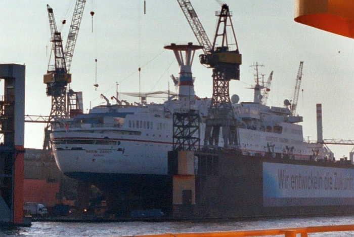 T/S MAXIM GORKIY (2008)