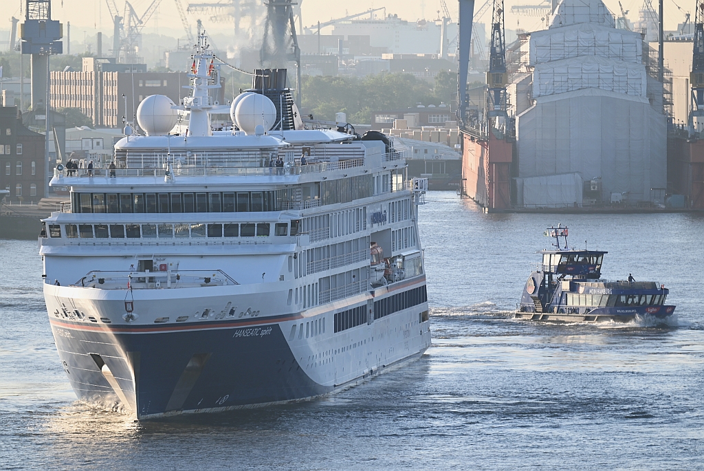M/S HANSEATIC spirit (2021) & M/S WILHELMSBURG (2008)