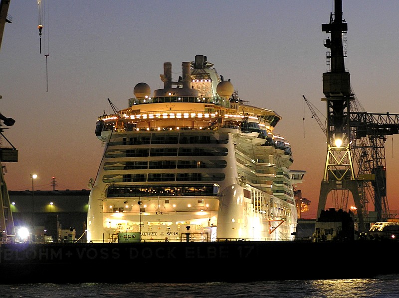 GTS Jewel Of The Seas (2004)