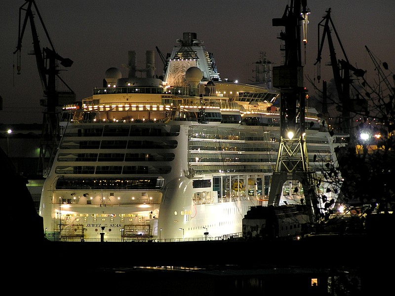 GTS Jewel Of The Seas (2004)