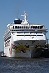TMS JOHN MASCOW (1980) & M/S NORWEGIAN SKY (1999)