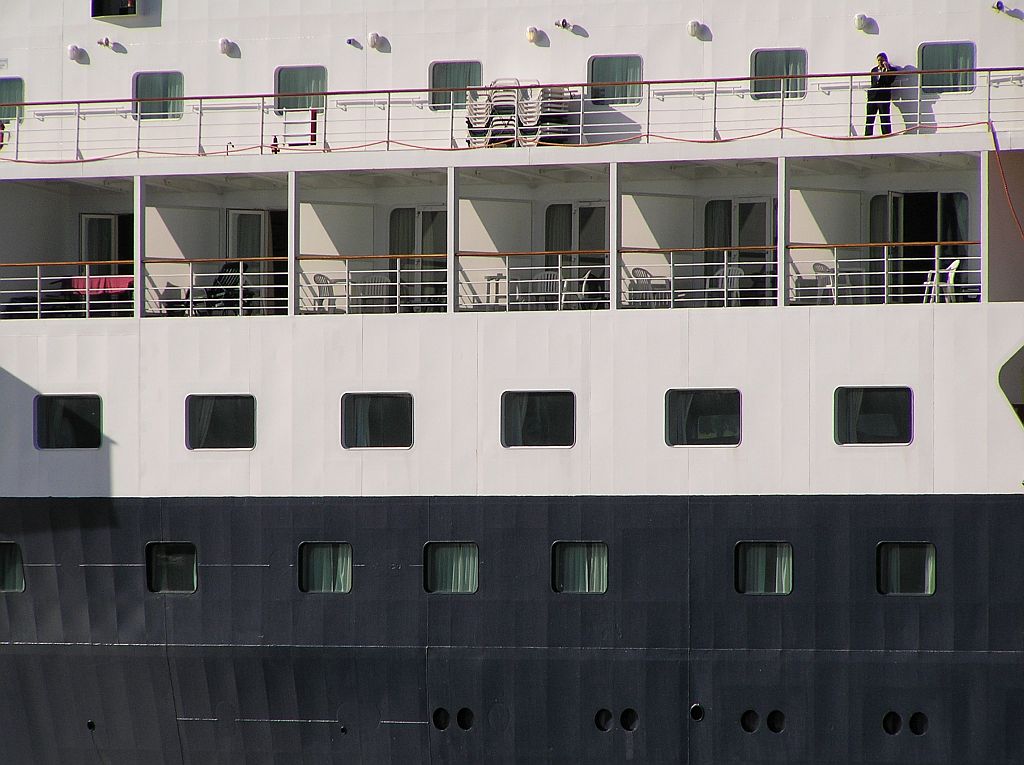 M/S ALEXANDER VON HUMBOLDT (1996)