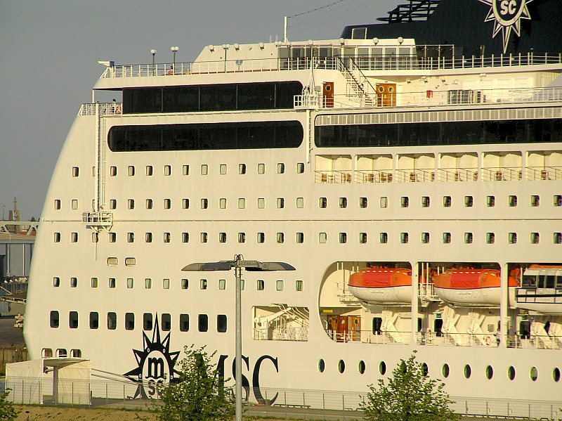 M/S MSC Lirica (2003)
