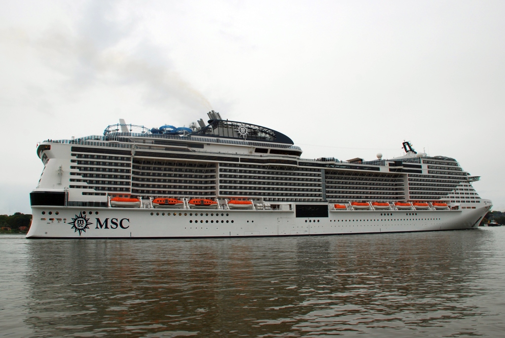 M/S MSC Meraviglia (2017) -  by Ingo Josten