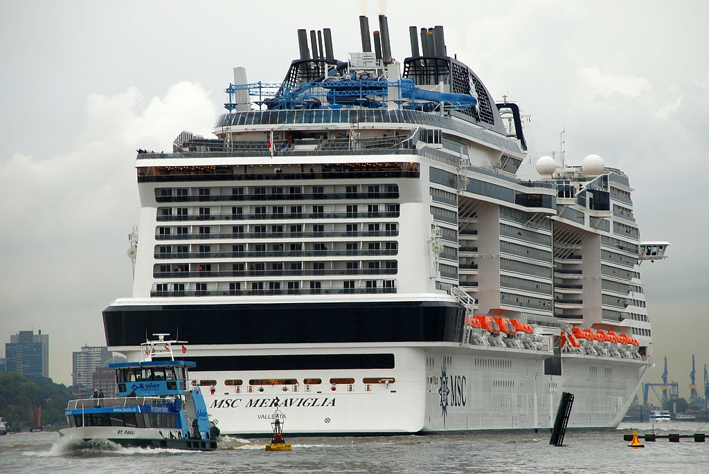 M/S ST. PAULI (1997) & M/S MSC MERAVIGLIA (2017) 