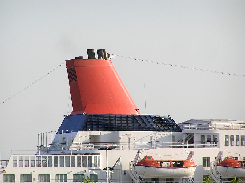 M/S Nippon Maru (1990)