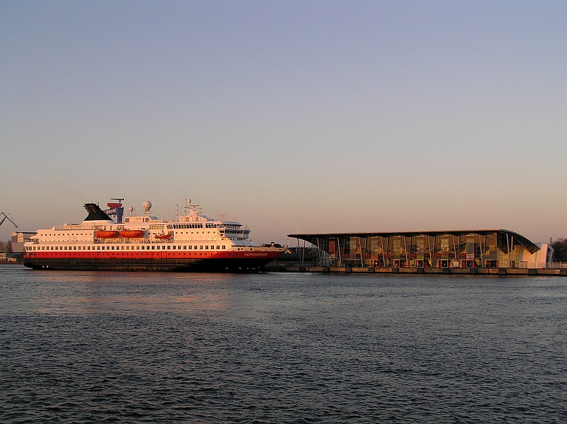 M/S Nordnorge (1997) -  by Ingo Josten