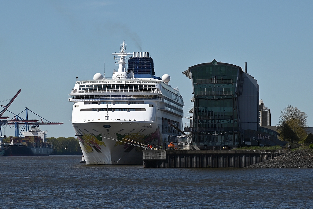 M/S NORWEGIAN SKY (1999)