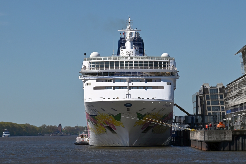 M/S NORWEGIAN SKY (1999)