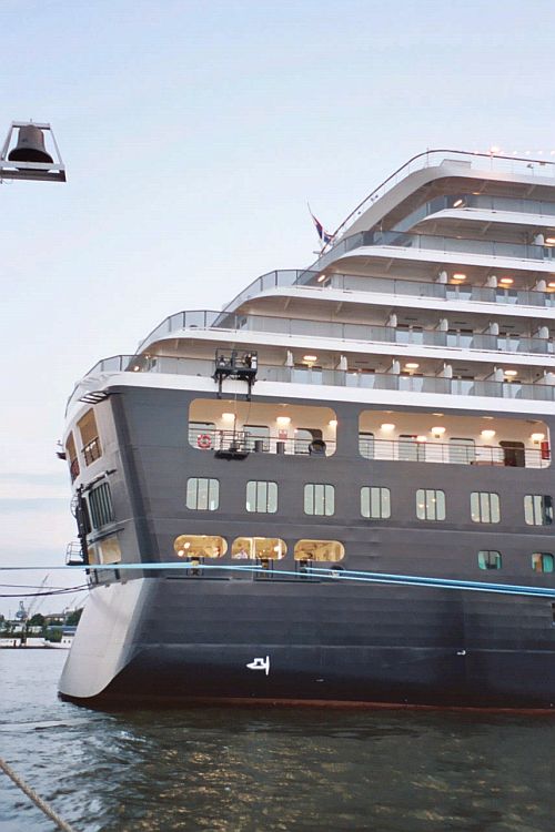 M/S Oosterdam (2003) -  by Ingo Josten