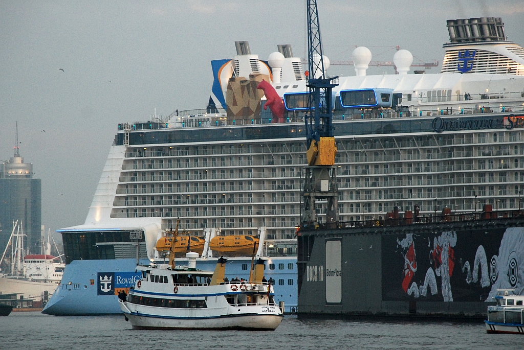M/S QUANTUM OF THE SEAS (2014) & M/S ST�RTEBEKER (1977)