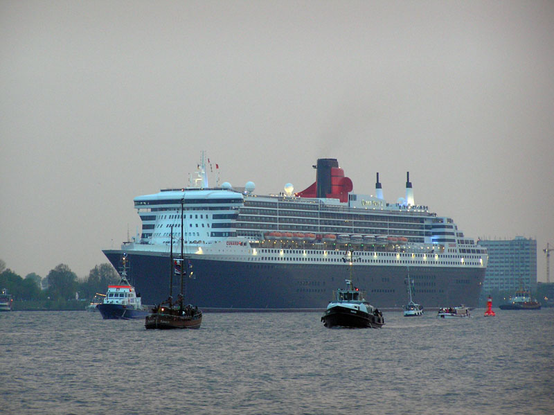 GTS Queen Mary 2 (2003) -  by Ingo Josten