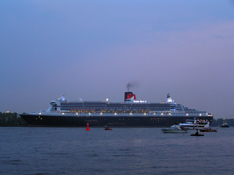 GTS Queen Mary 2 (2003) -  by Ingo Josten