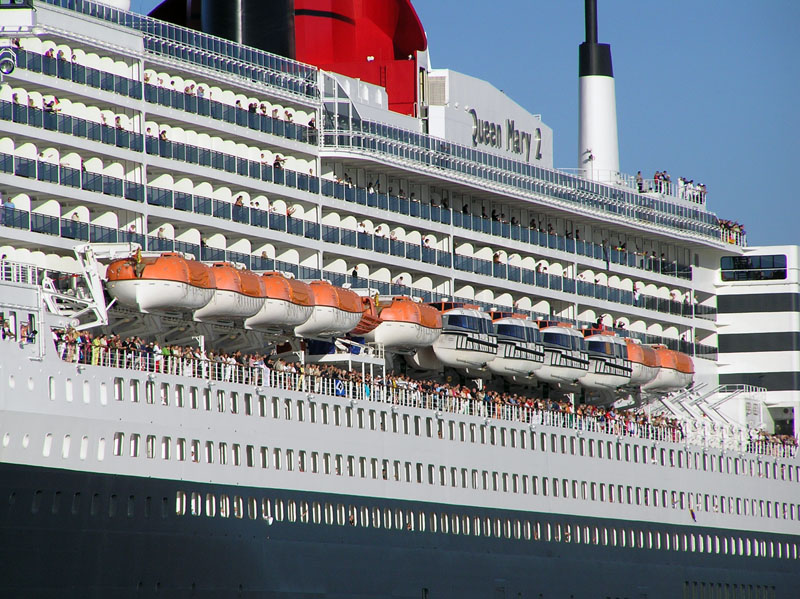 GTS Queen Mary 2 (2003) -  by Ingo Josten