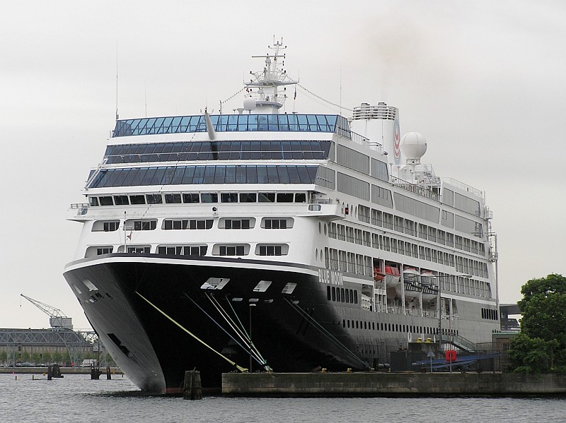 M/S Blue Moon (2000)