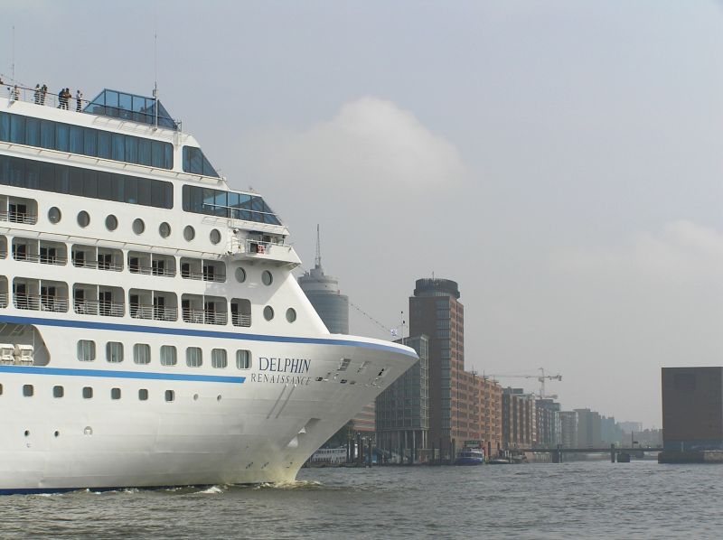 M/S Delphin Renaissance (2000)