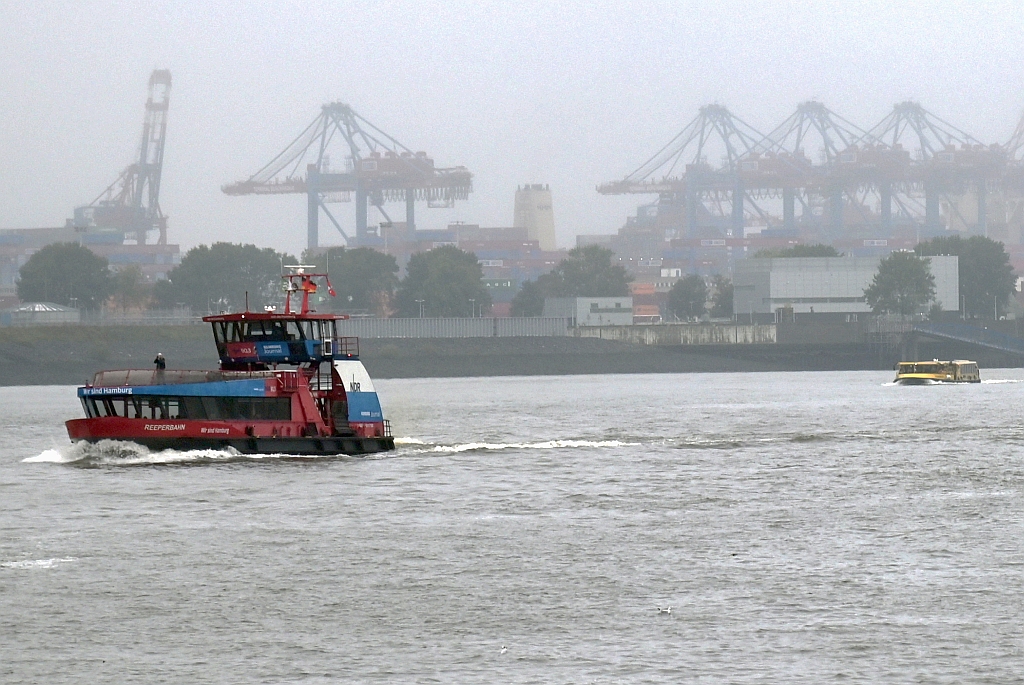 M/S REEPERBAHN (2000) & M/S REIHERSTIEG (2014)