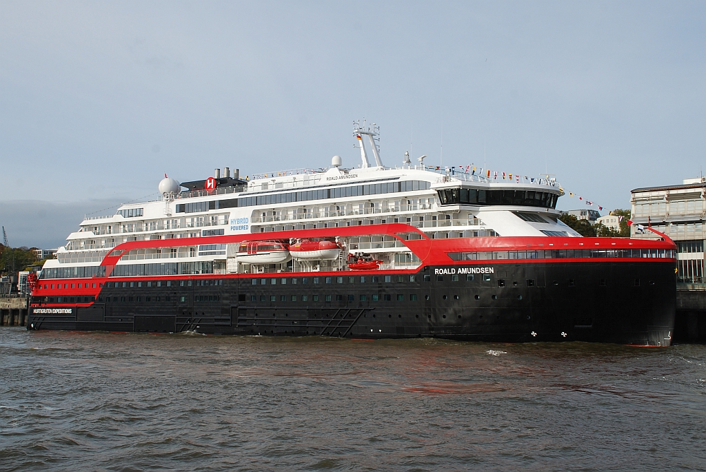 M/S ROALD AMUNDSEN (2019)