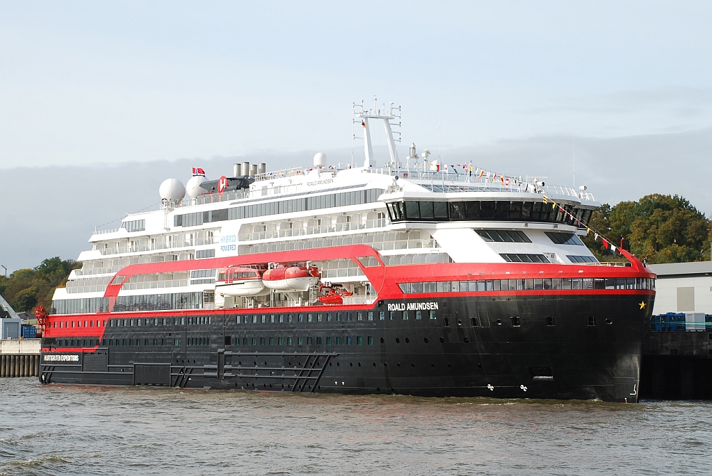 M/S ROALD AMUNDSEN (2019)